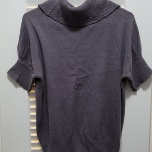 2/20 Grey Winter Top with Turtle Neck Laced Size L